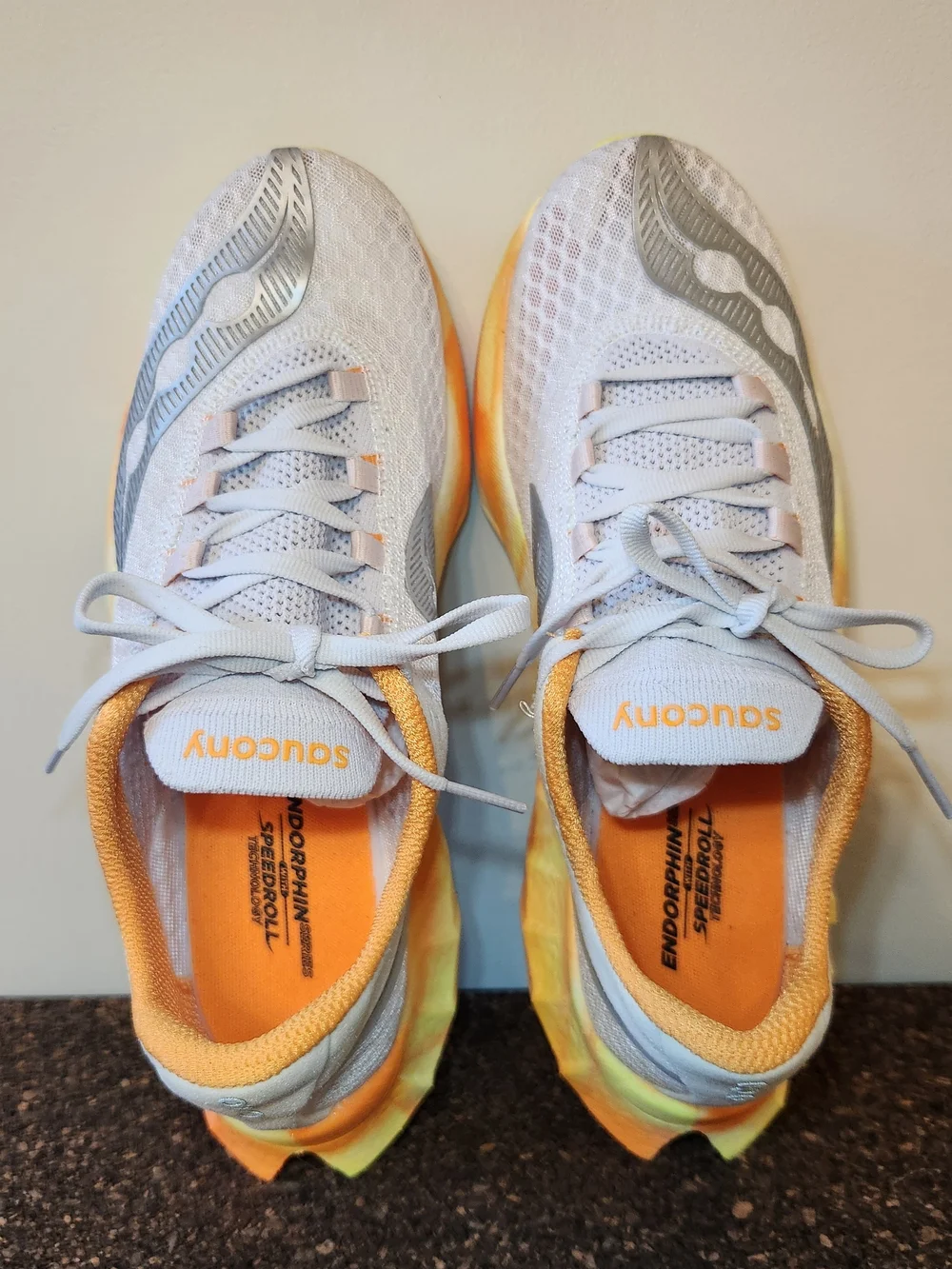 Saucony Endorphin Pro 4 Running Shoes Womens Size 9